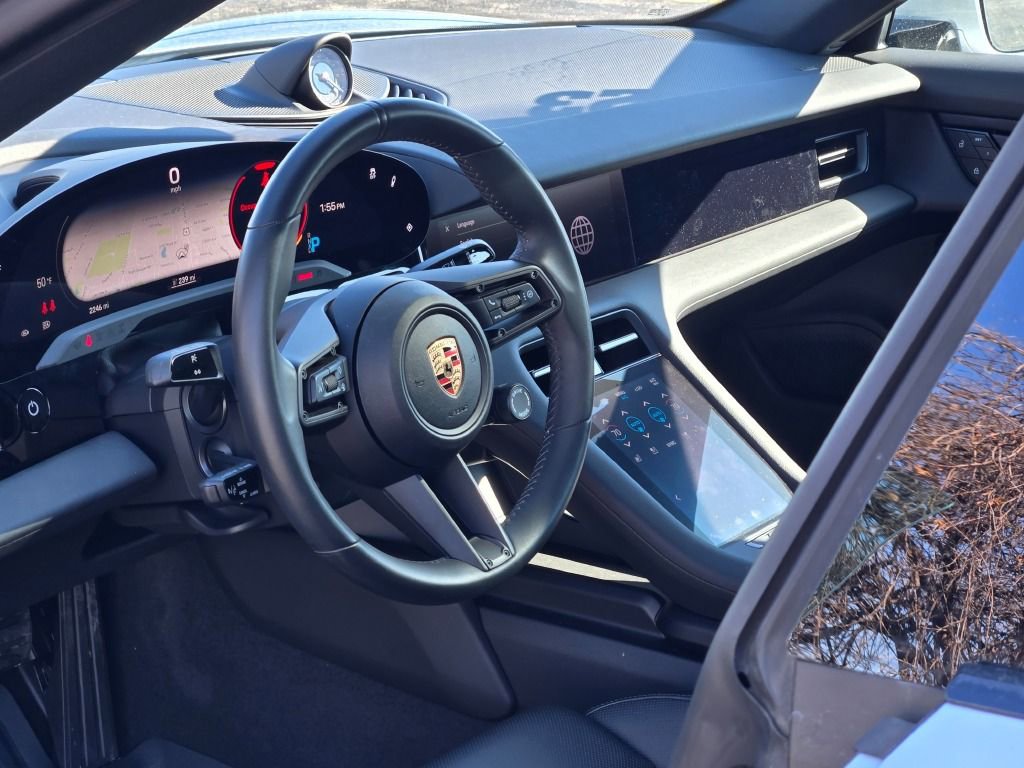 New 2023 Porsche Taycan image 14