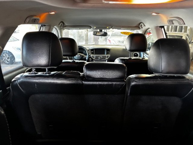 Used 2020 Nissan Pathfinder SL image 12