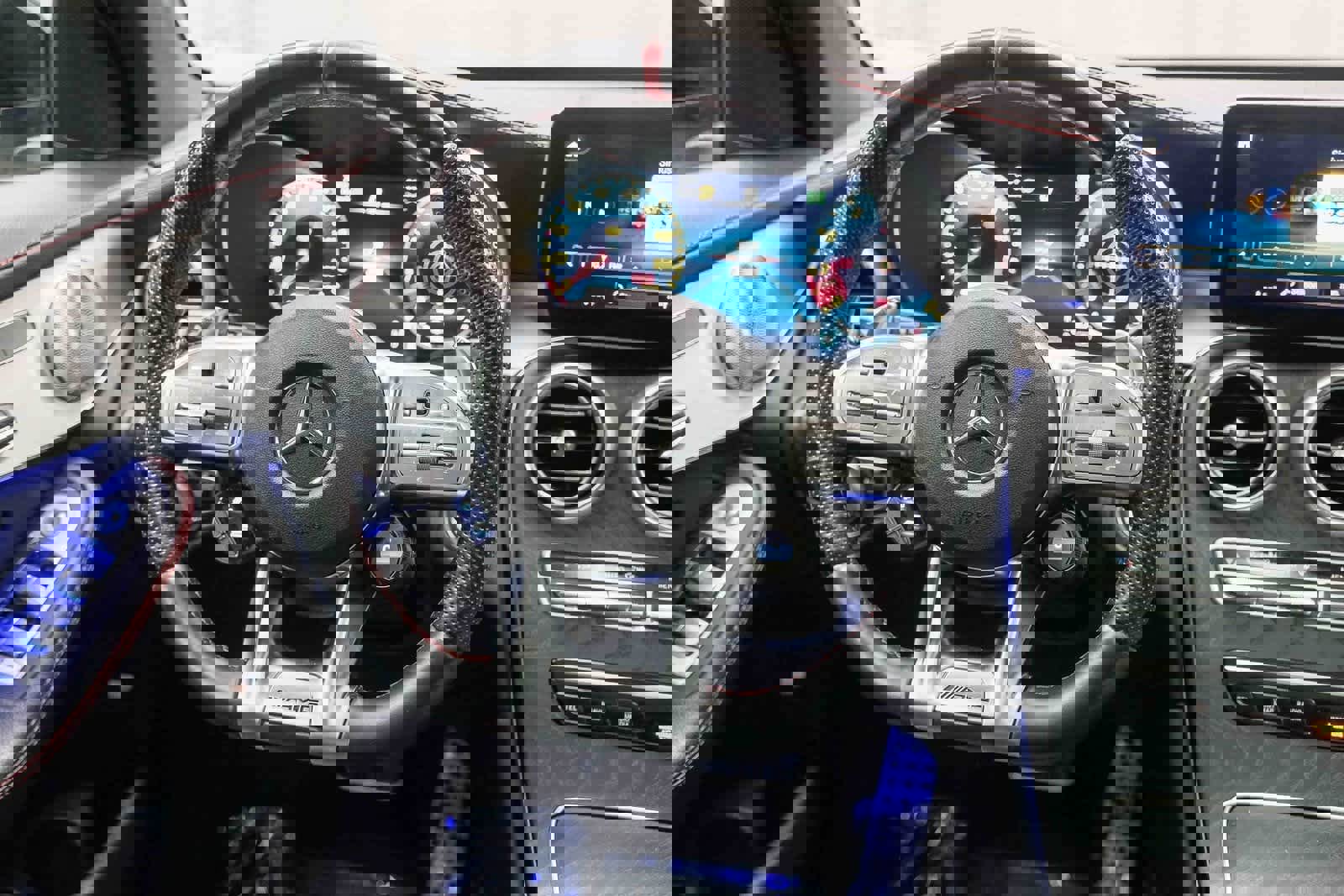 Certified 2021 Mercedes-Benz GLC 43 AMG 4MATIC image 17