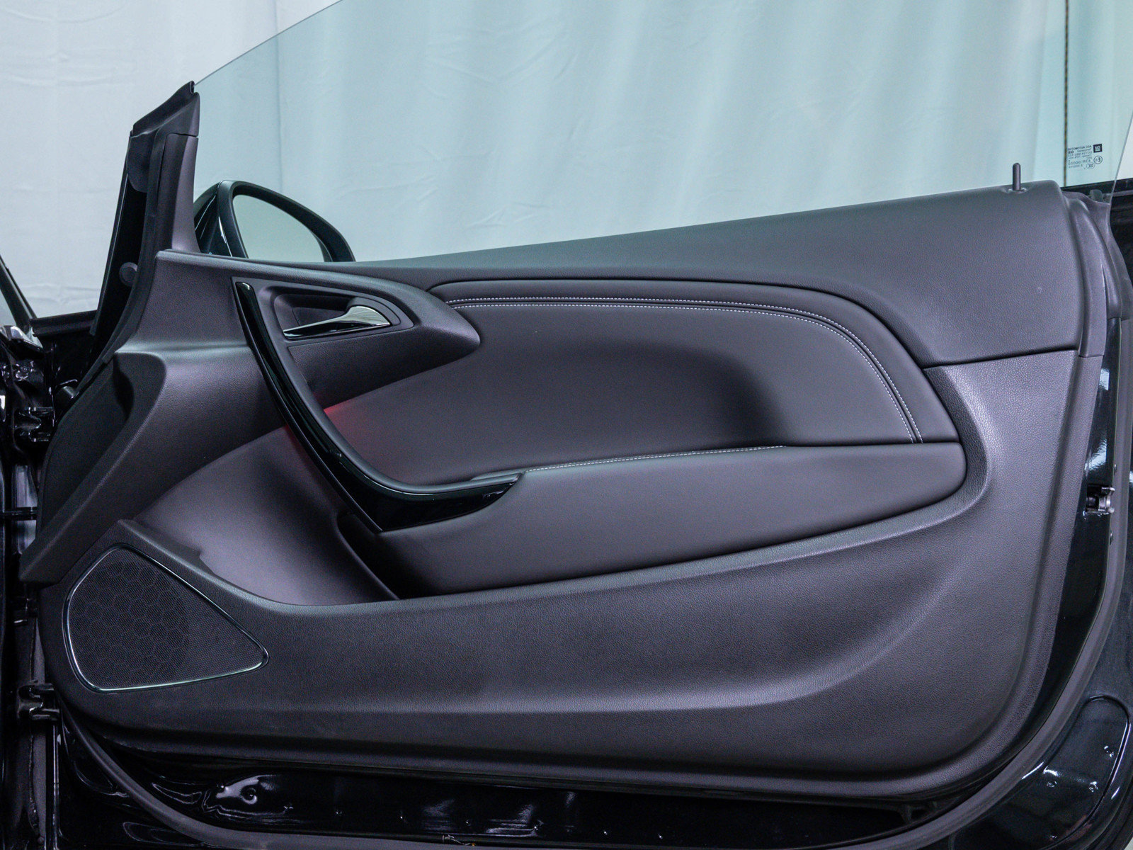 Used 2018 Buick Cascada Premium image 9