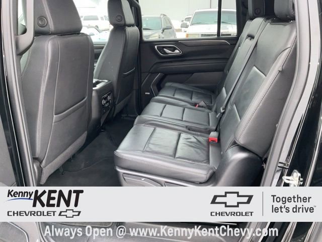 Used 2024 Chevrolet Suburban LT image 22