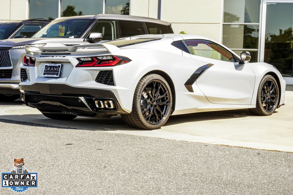 Used 2024 Chevrolet Corvette Stingray Premium Cpe w/ Z51 Performance Package RWD image 12