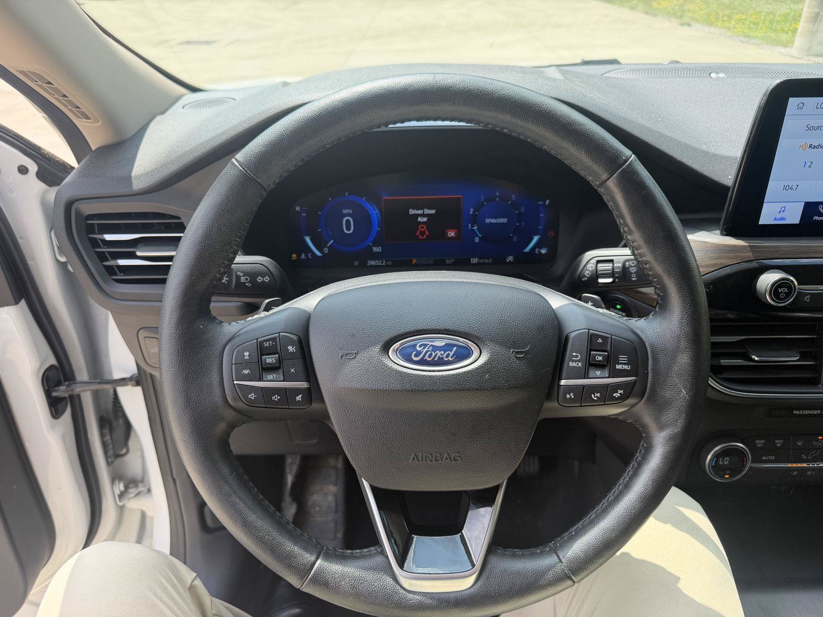 Used 2020 Ford Escape Titanium AWD/4WD image 12