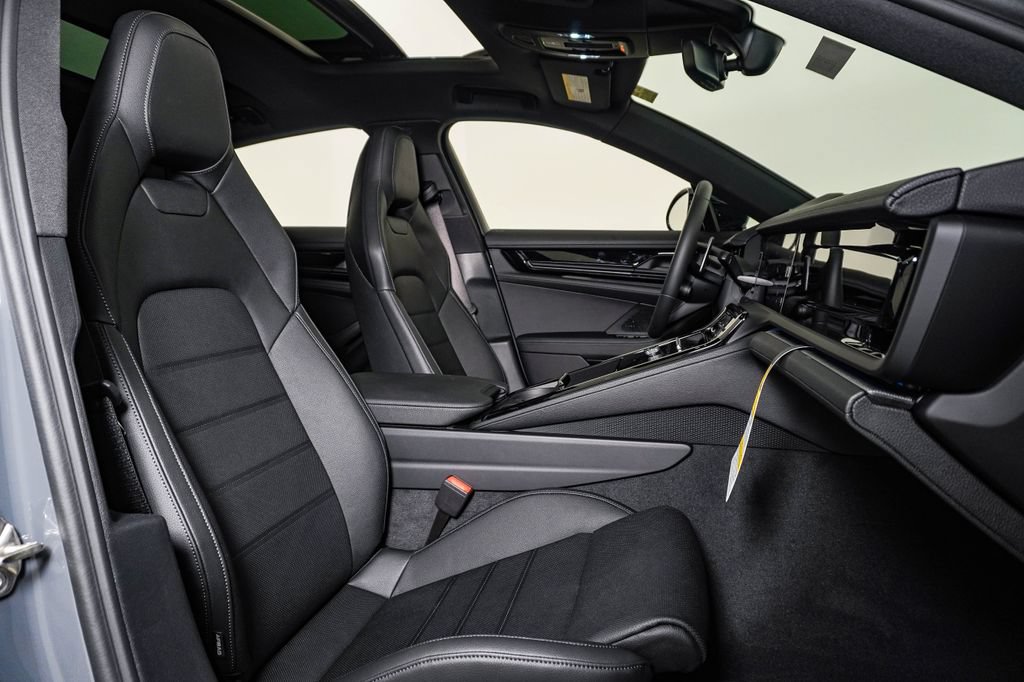 New 2026 Porsche Panamera 4 AWD/4WD image 15