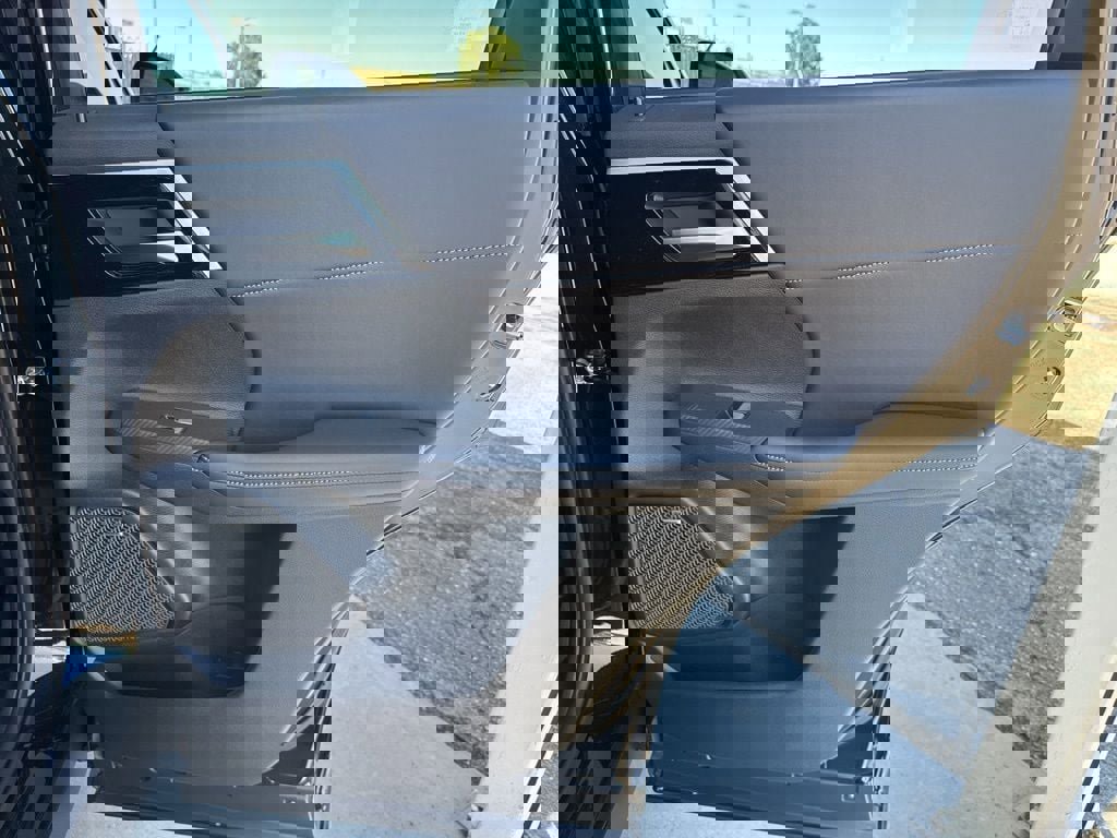 New 2026 Mitsubishi Outlander LE FWD image 30