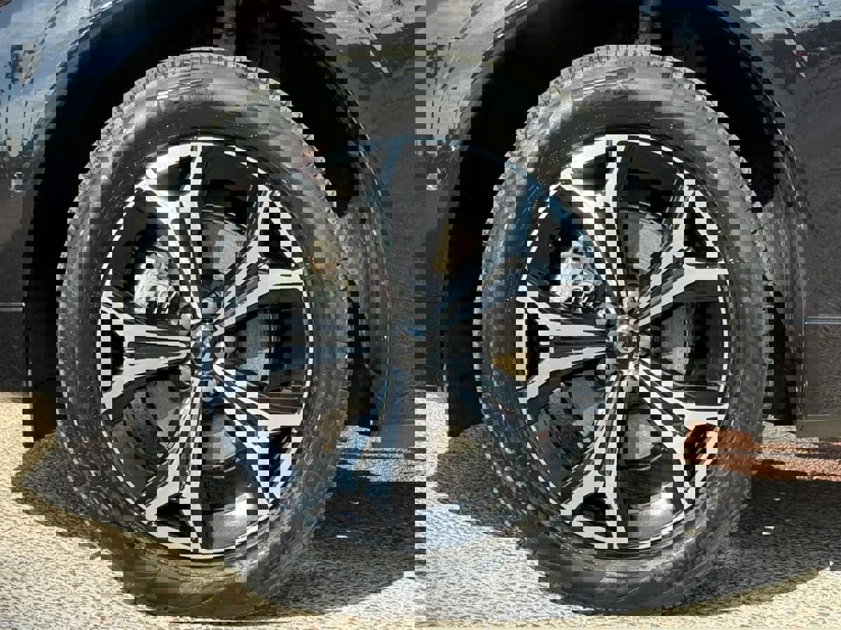 Used 2022 Volvo XC60 B5 Momentum image 26