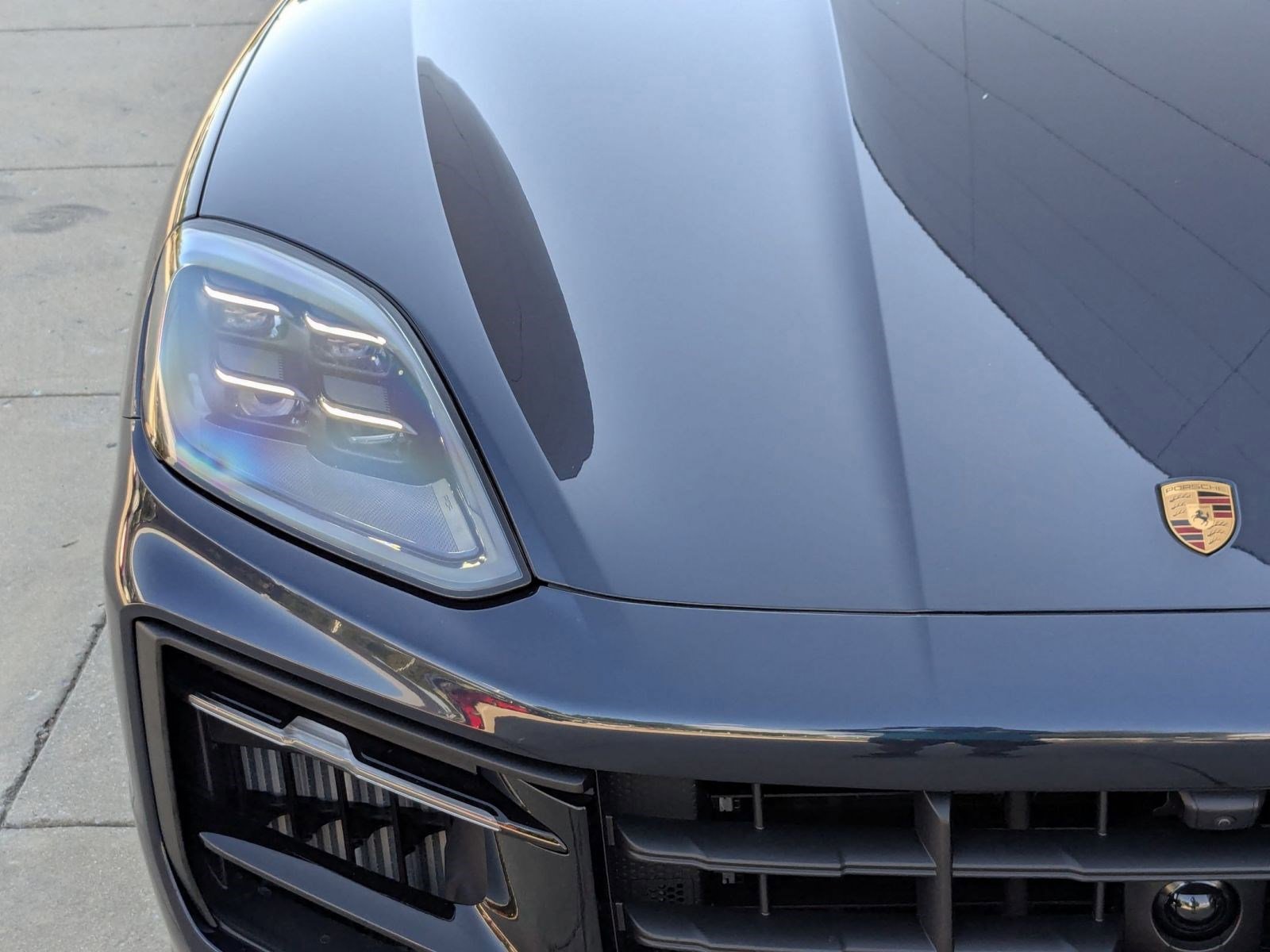 New 2026 Porsche Cayenne GTS image 12