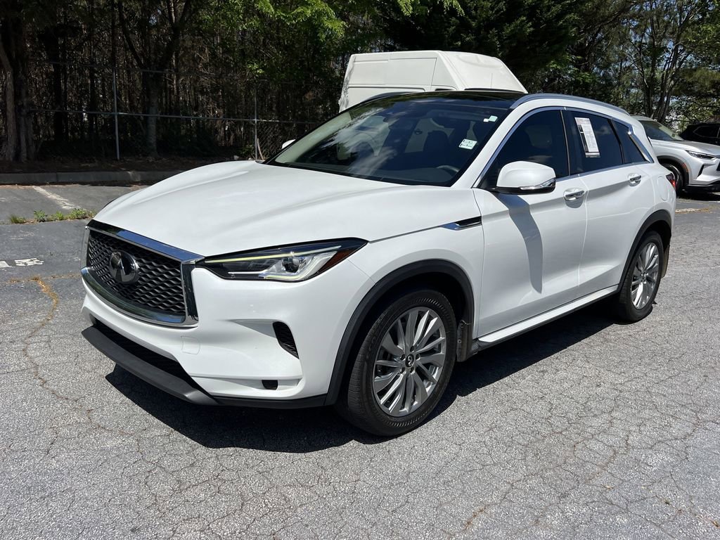 Used 2023 INFINITI QX50 Luxe FWD image 3