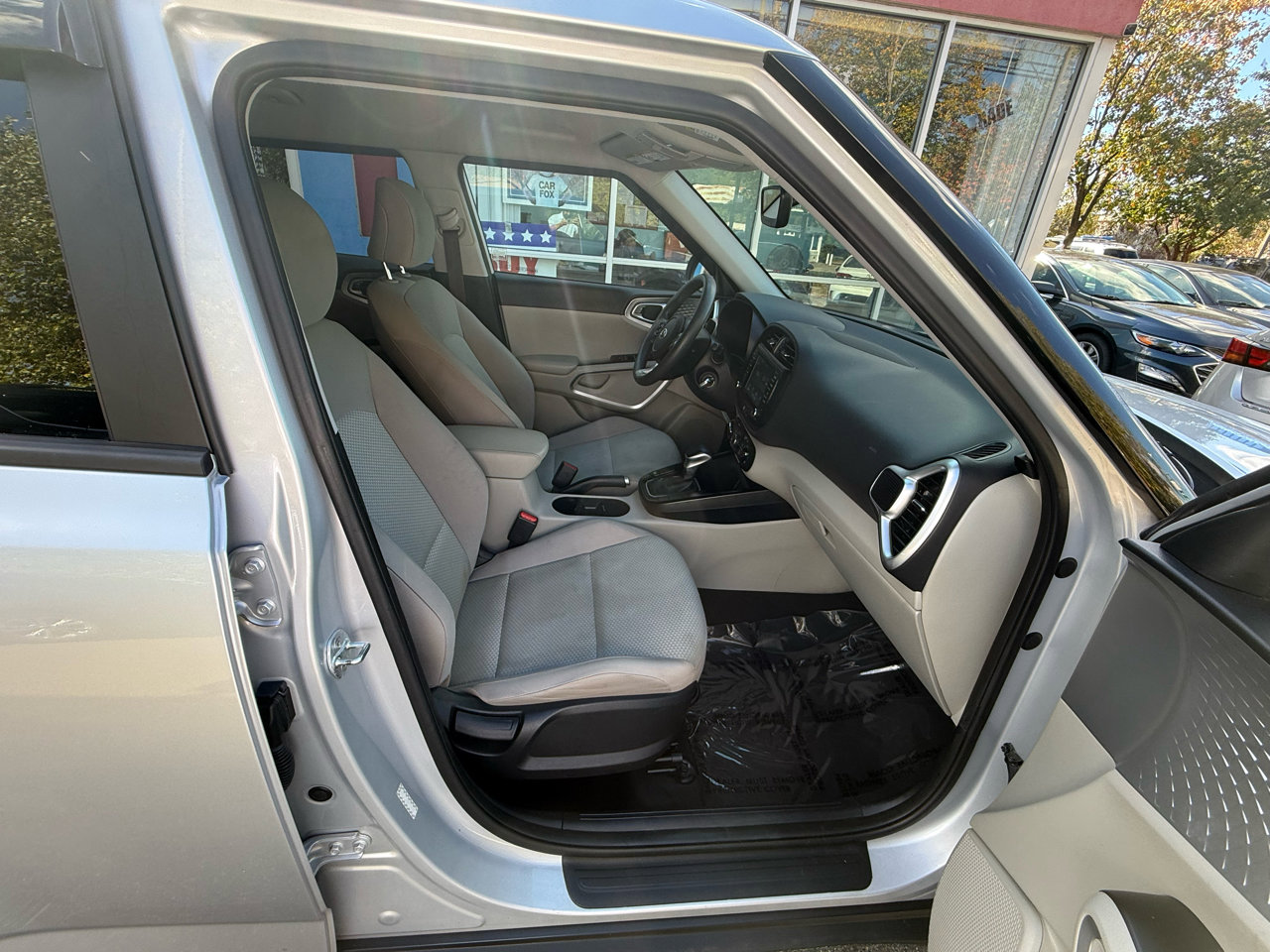 Used 2021 Kia Soul LX image 31