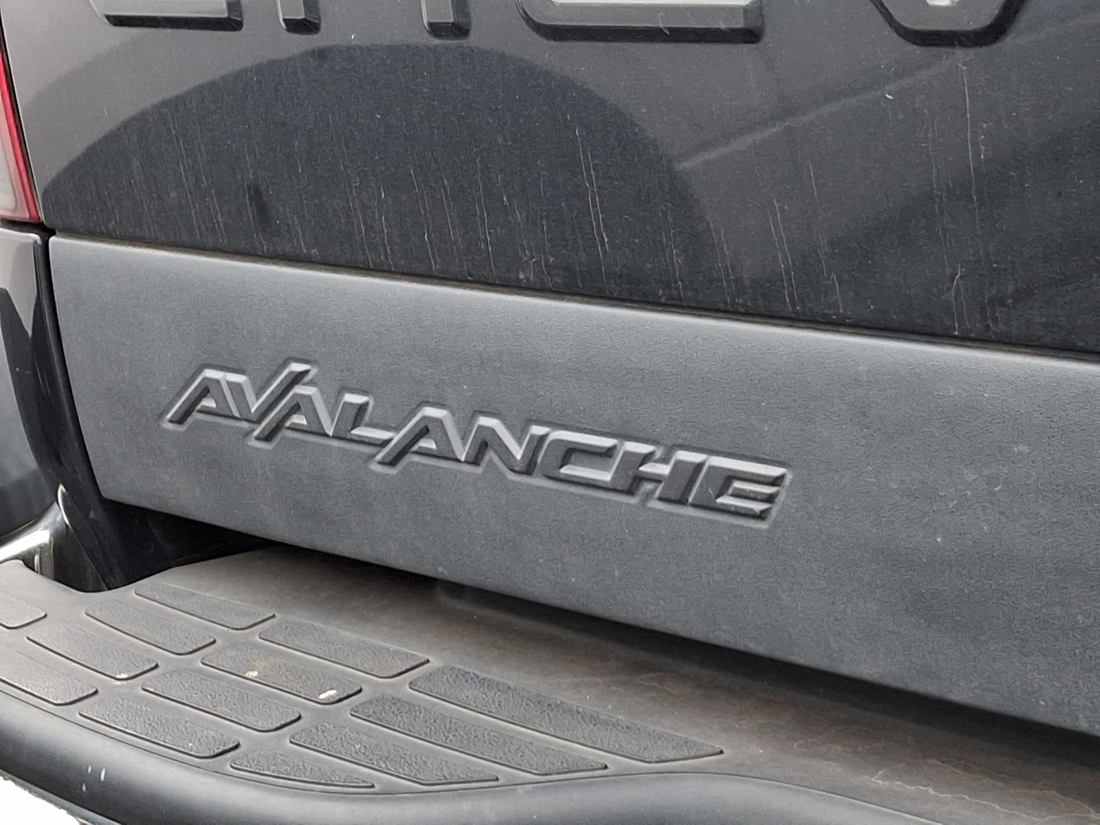 Used 2003 Chevrolet Avalanche 4x4 w/ Personal Security Package image 4