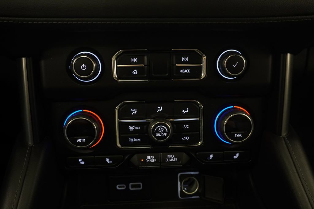 Used 2022 Chevrolet Tahoe LT AWD/4WD image 40