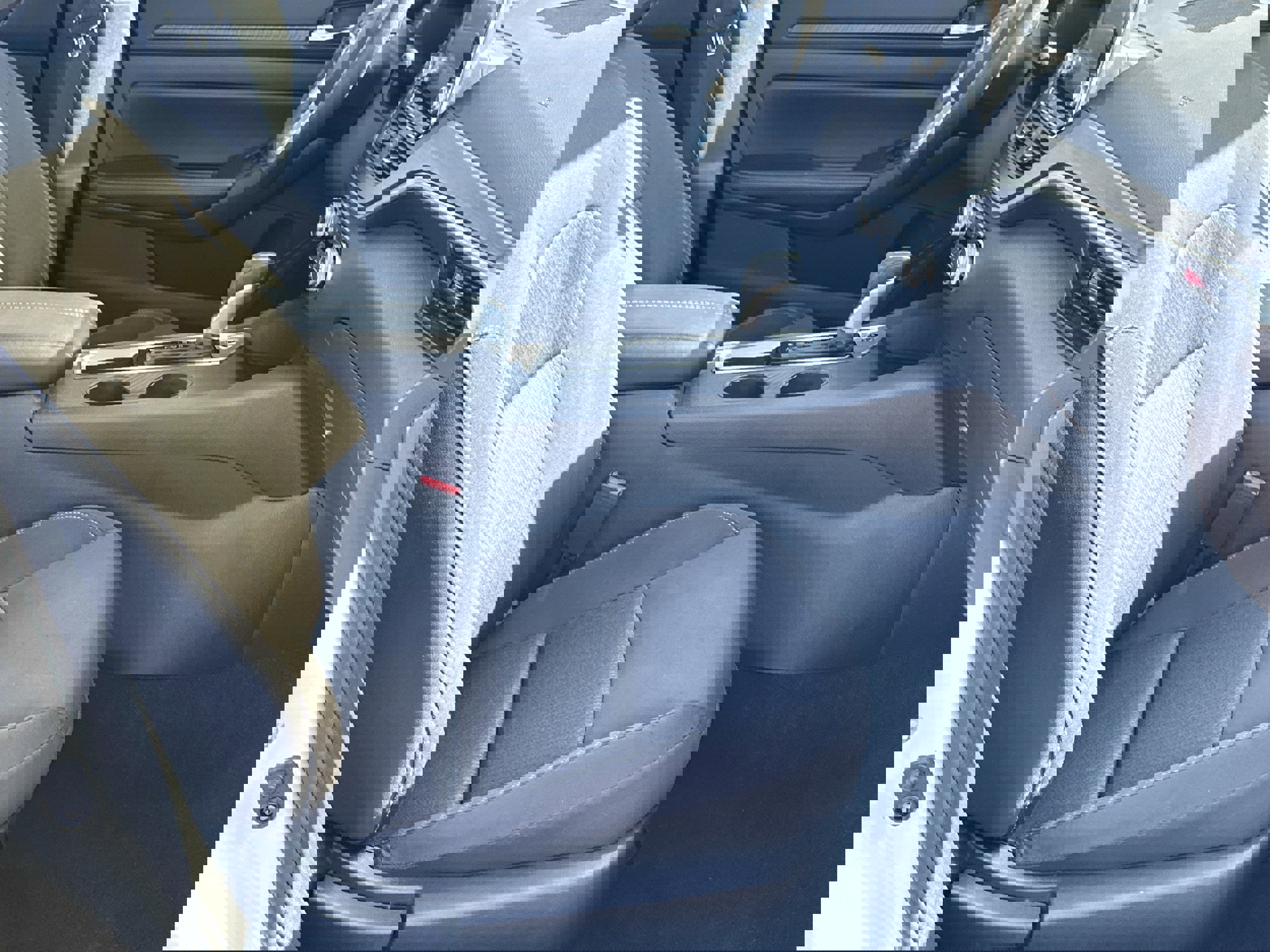 Used 2025 Nissan Altima 2.5 SV image 13