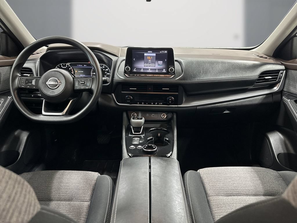 Used 2023 Nissan Rogue SV AWD/4WD image 18