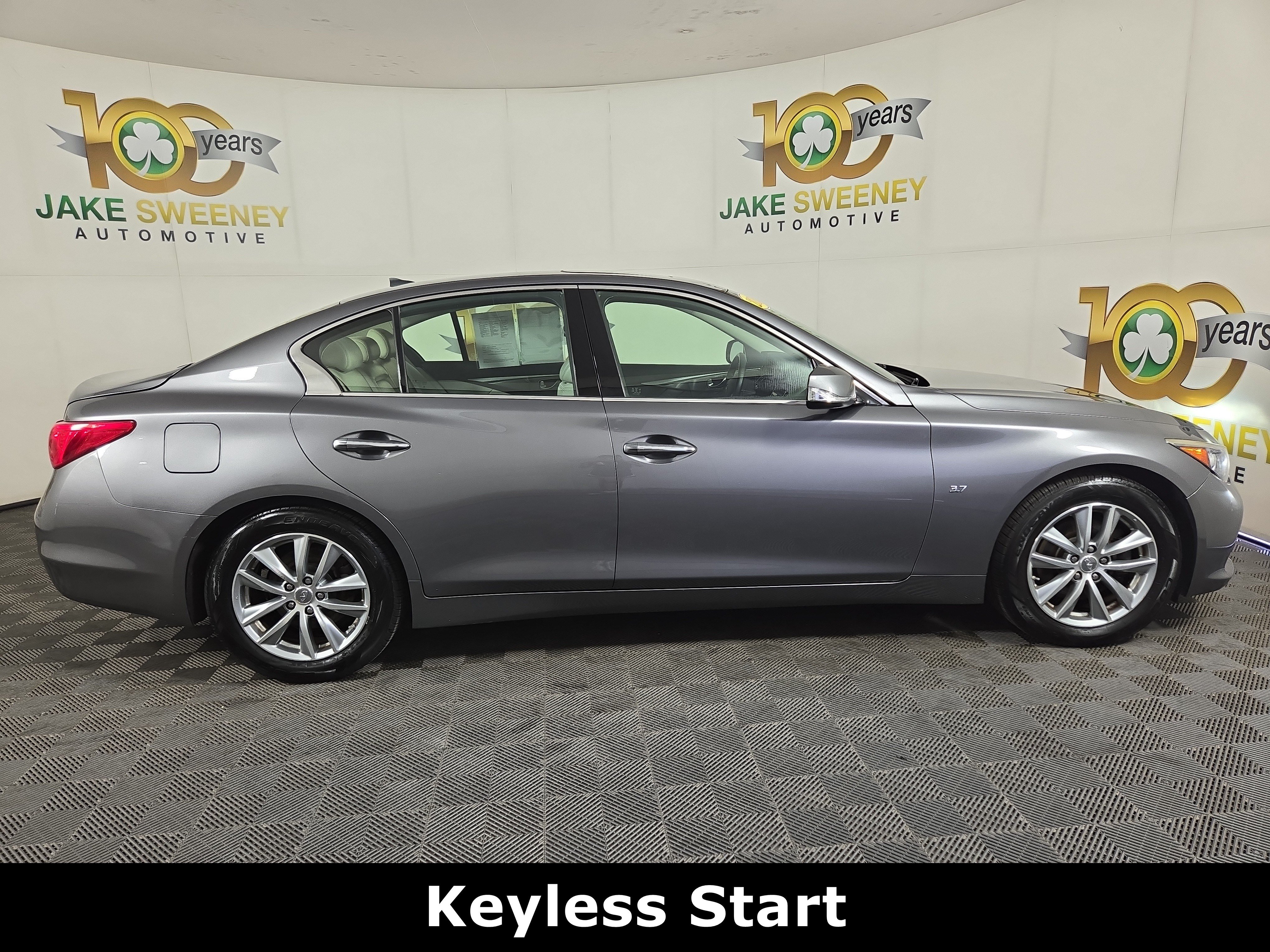 Used 2015 INFINITI Q50 Premium w/ Navigation Package AWD/4WD image 11