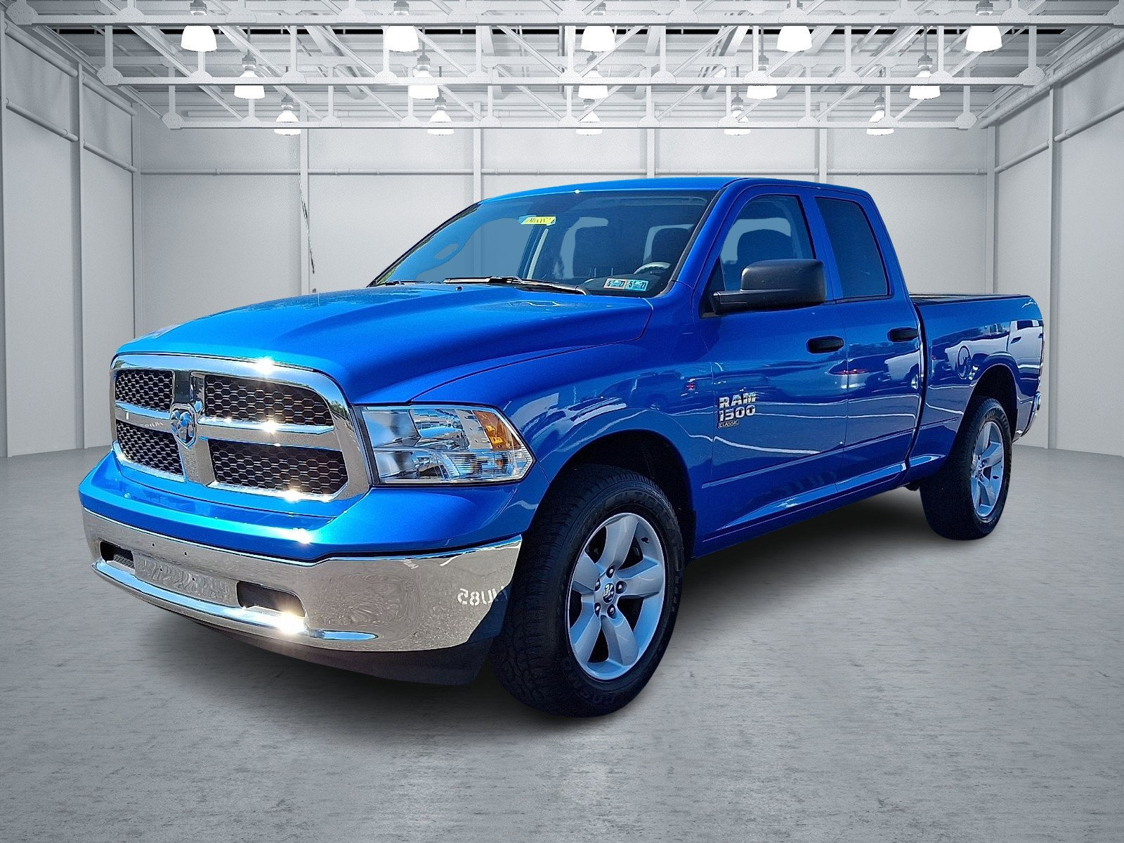 Used 2024 RAM 1500 Classic SLT AWD/4WD image 3