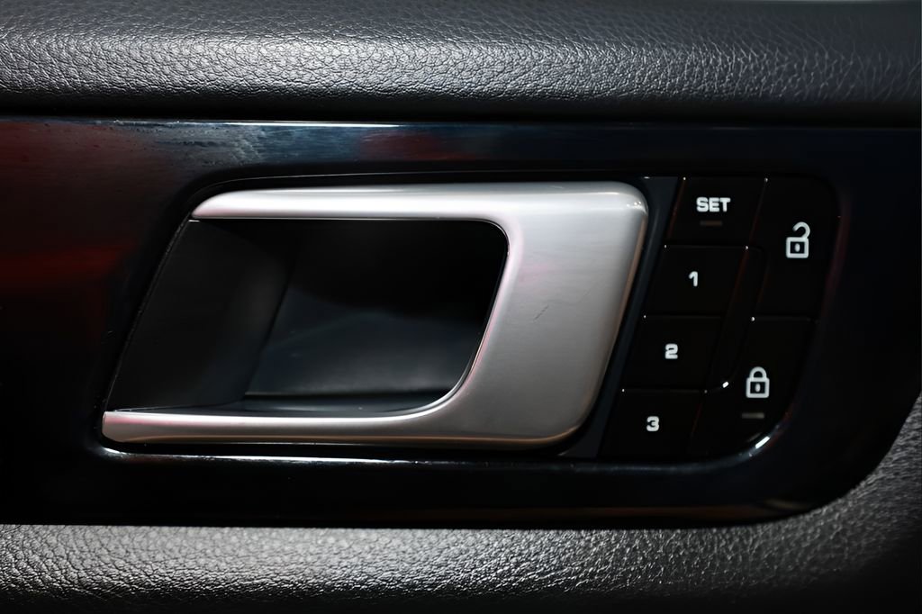 Used 2021 Porsche Cayenne S w/ Premium Package Plus image 50