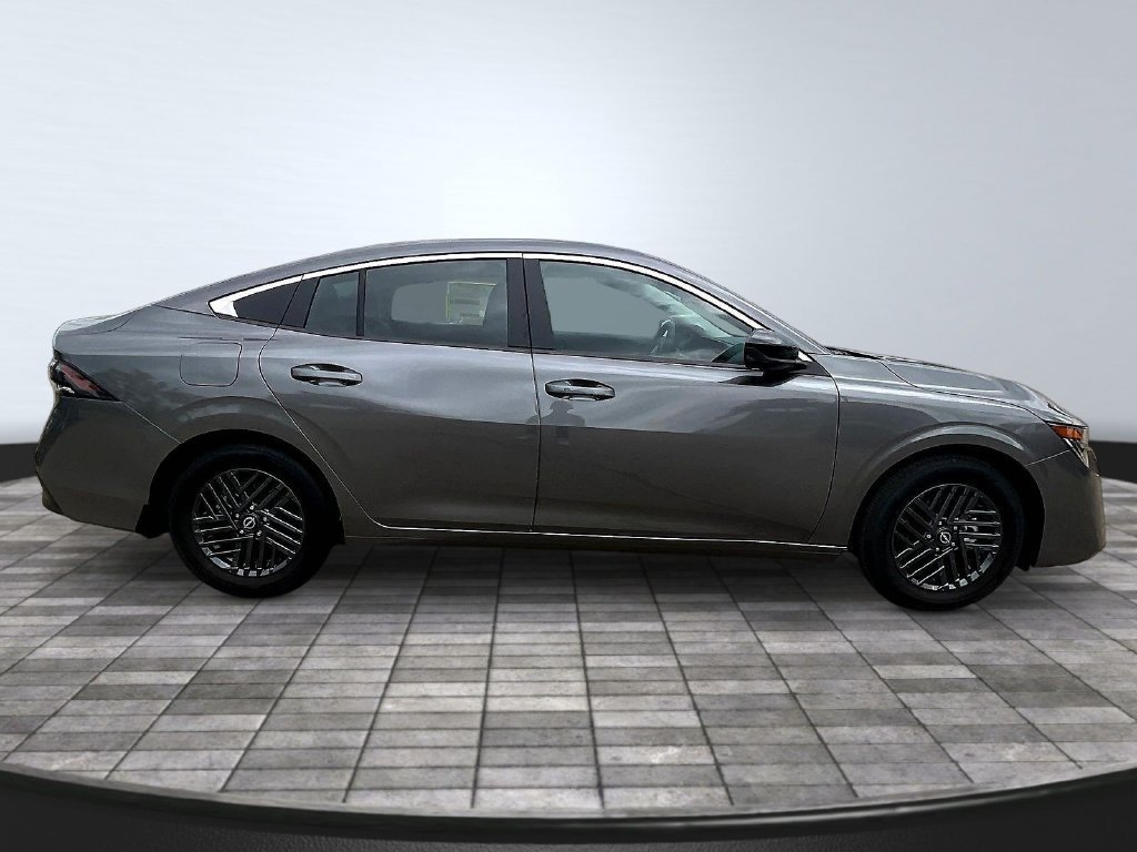 New 2026 Nissan Sentra SV w/ SV Convenience Package FWD image 16
