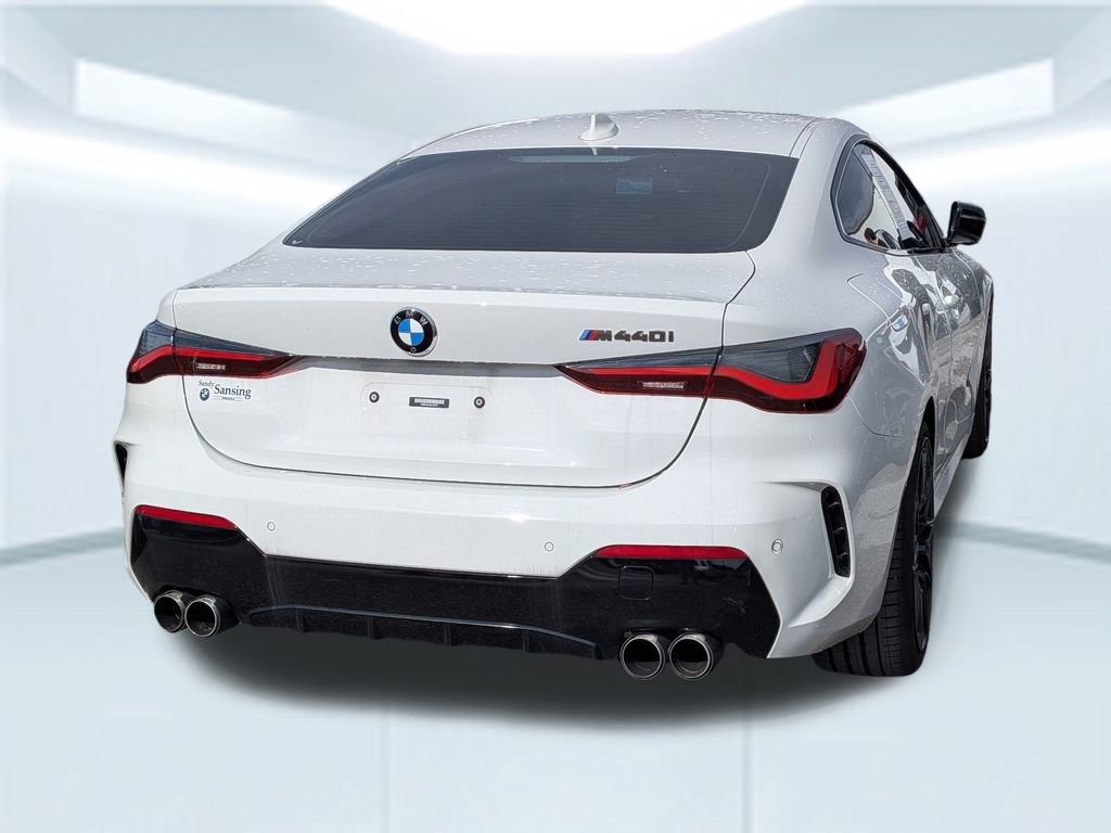 Used 2022 BMW M440i Coupe image 5