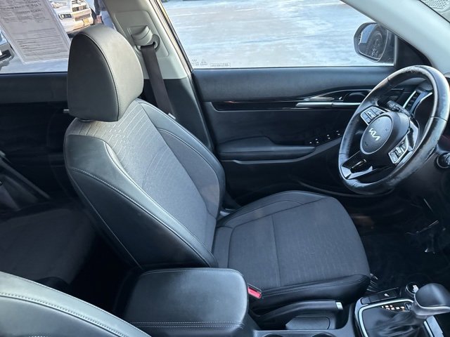 Used 2023 Kia Seltos S image 11