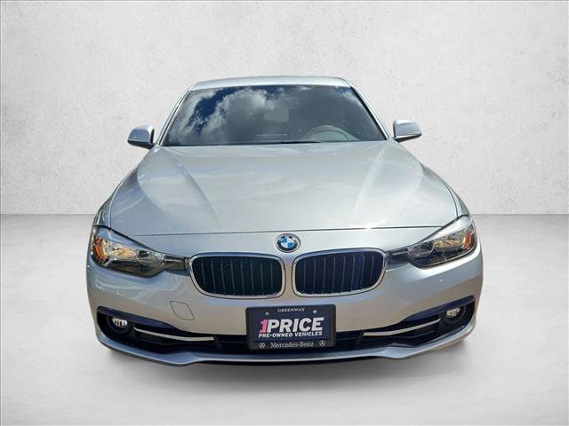 Used 2017 BMW 330i Sedan image 2