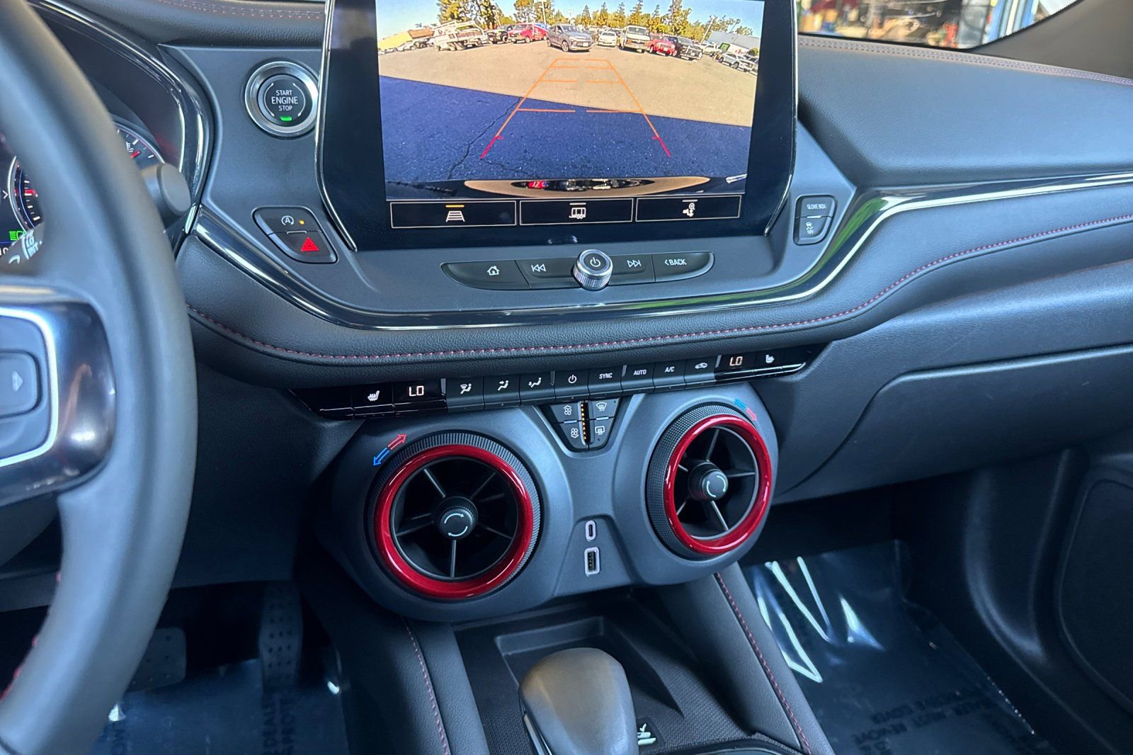 Used 2025 Chevrolet Blazer RS AWD/4WD image 29