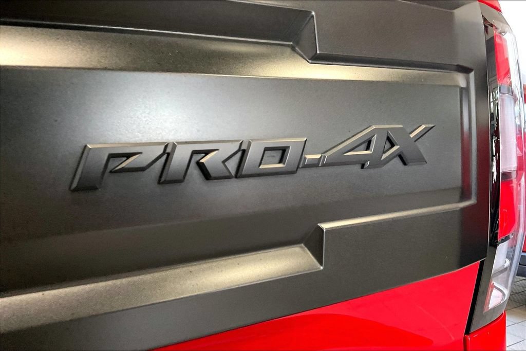 Used 2026 Nissan Frontier PRO-4X AWD/4WD image 19