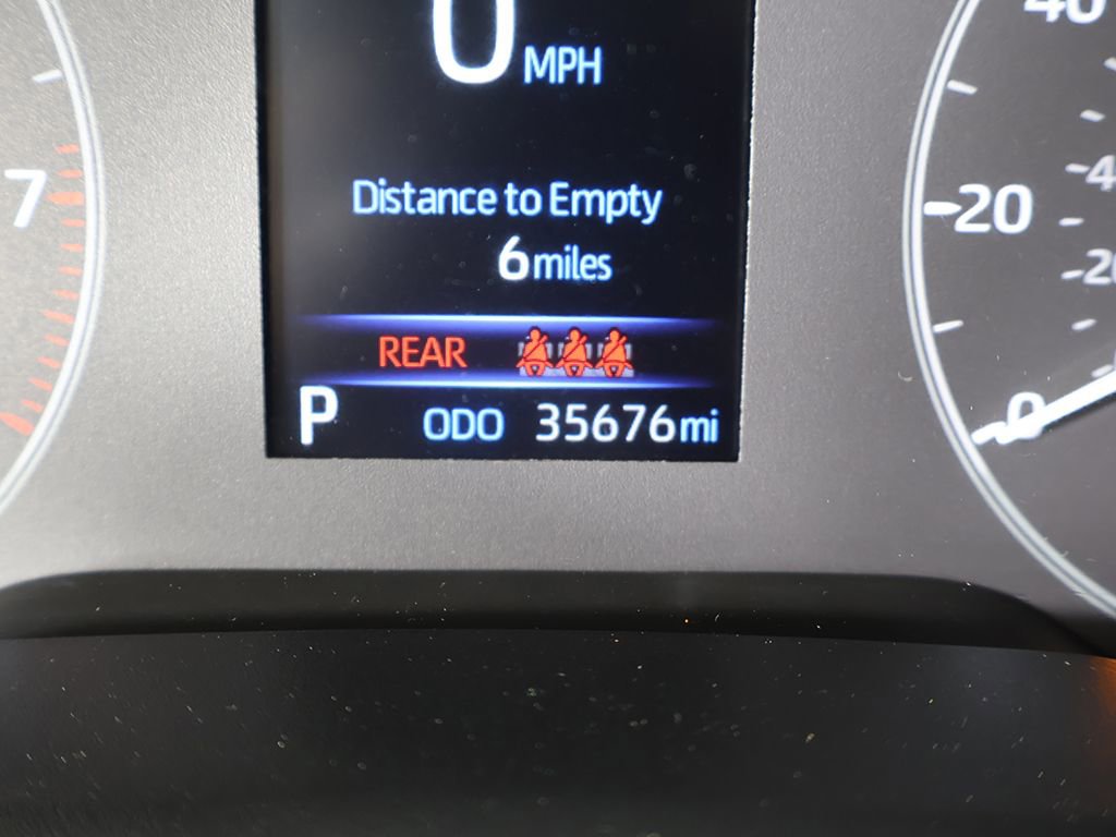 Used 2023 Toyota Corolla LE FWD image 32