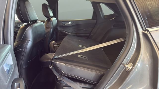 Used 2025 Ford Escape Platinum image 34