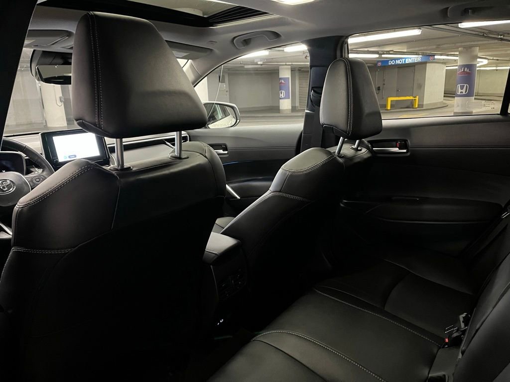 Used 2024 Toyota Corolla Cross XLE w/ Convenience Package image 21