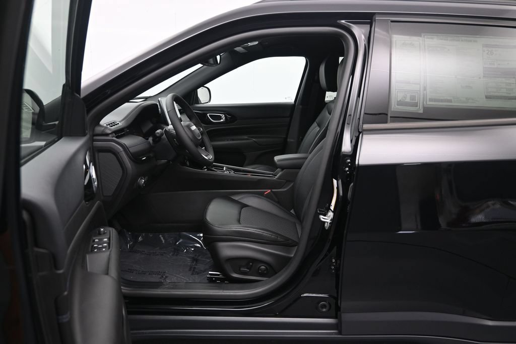 New 2026 Jeep Compass Latitude AWD/4WD image 20