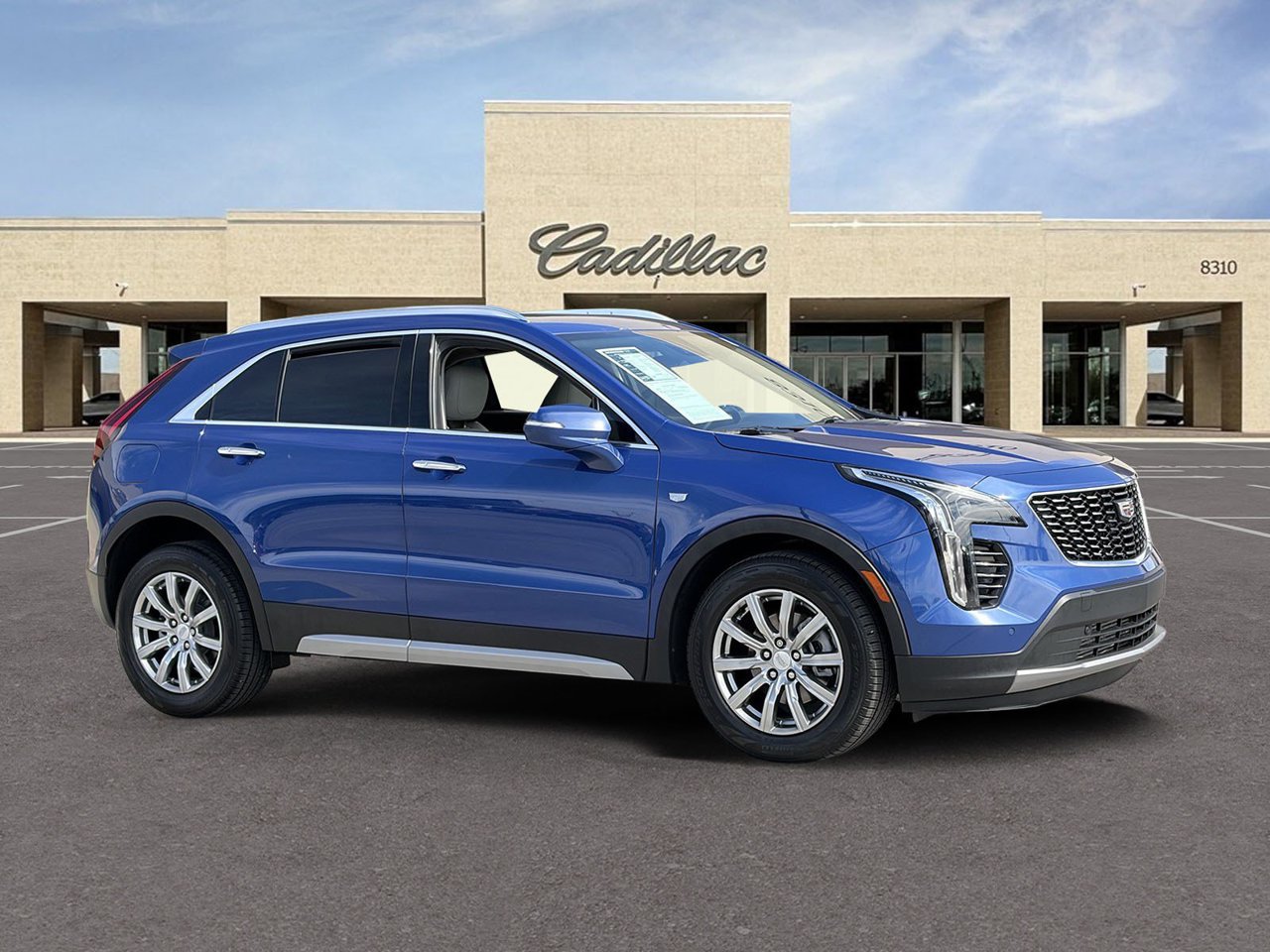 Used 2021 Cadillac XT4 Premium Luxury FWD image 3