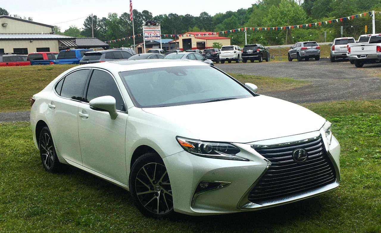 Used 2016 Lexus ES 350 w/ Luxury Package w/Wood Trim FWD image 8