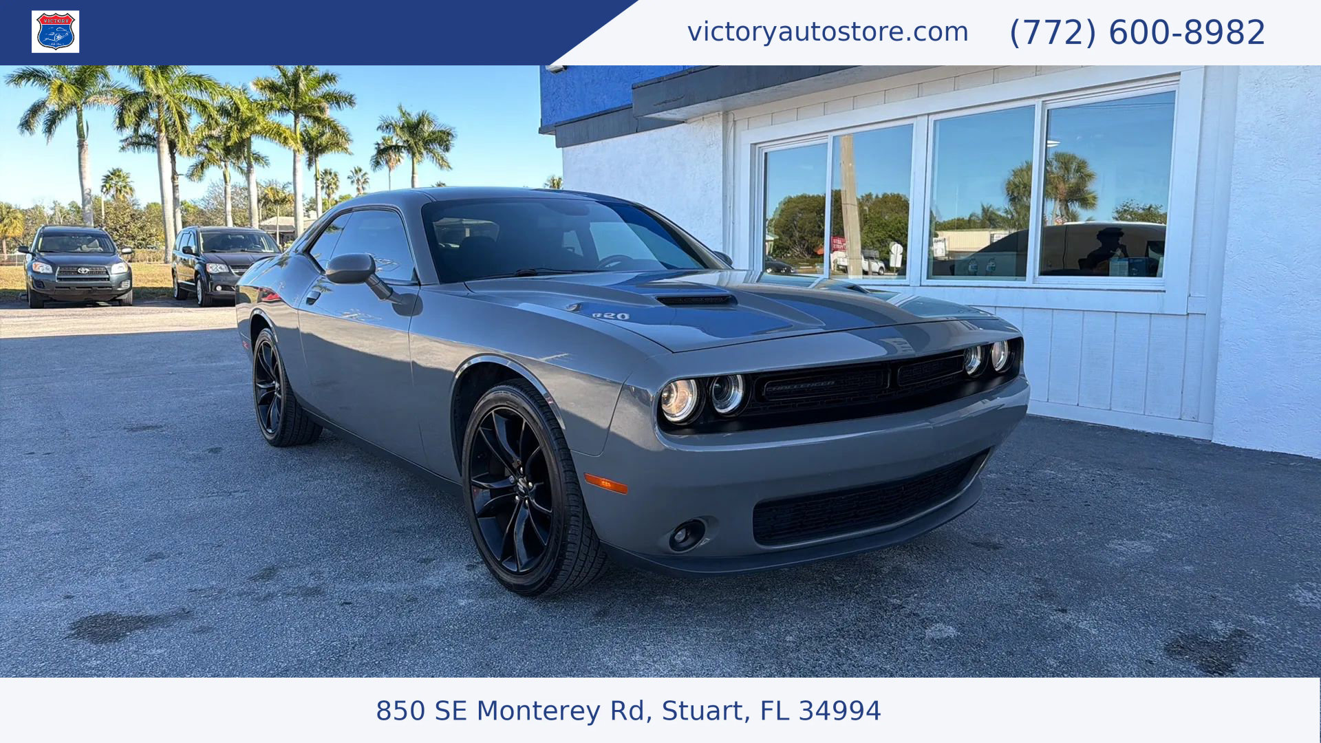Used 2018 Dodge Challenger SXT w/ Blacktop Package RWD image 1