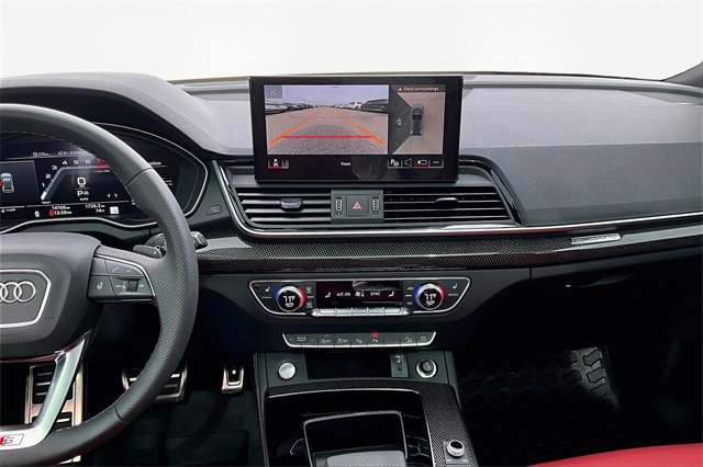 Used 2024 Audi SQ5 Prestige w/ Prestige Package image 6