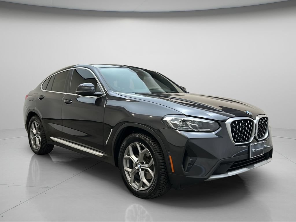 Used 2024 BMW X4 xDrive30i w/ Parking Assistance Package AWD/4WD image 1