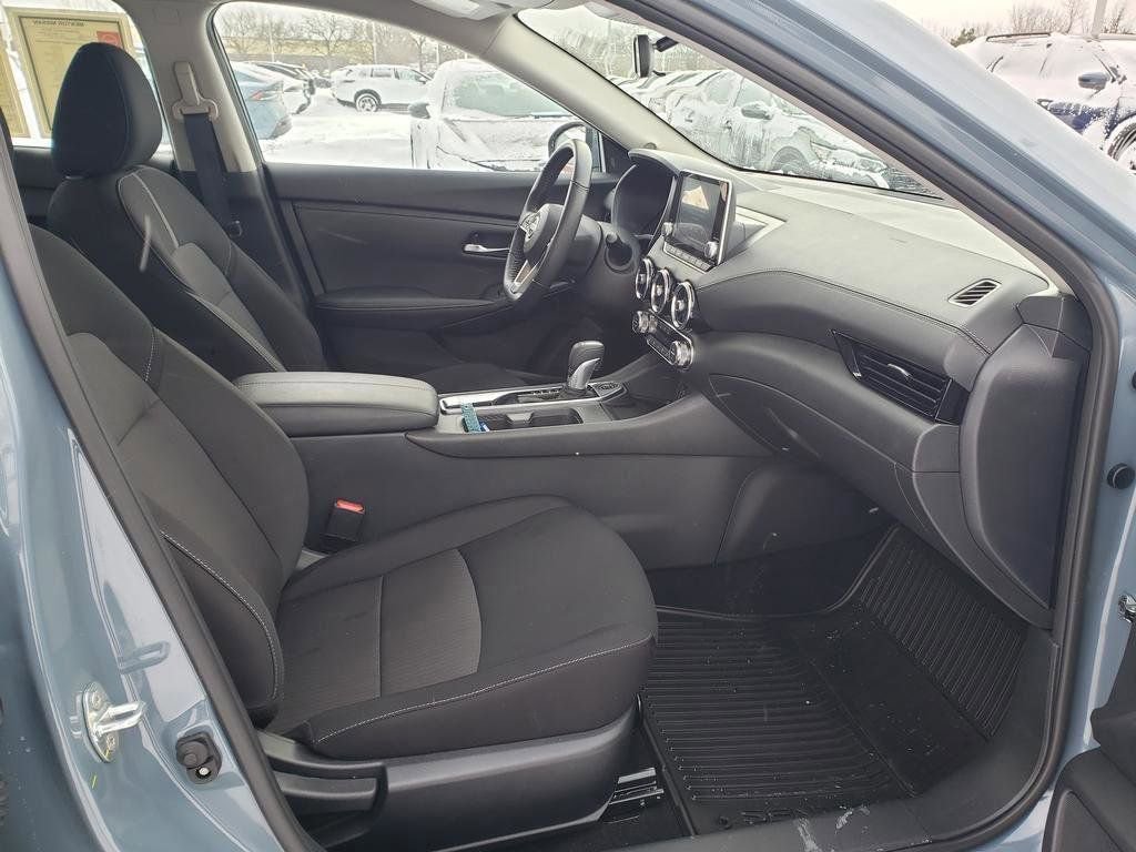 Certified 2025 Nissan Sentra SV w/ All-Weather Package FWD image 23