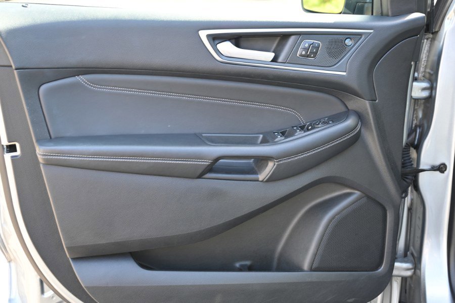 Used 2024 Ford Edge Titanium image 21