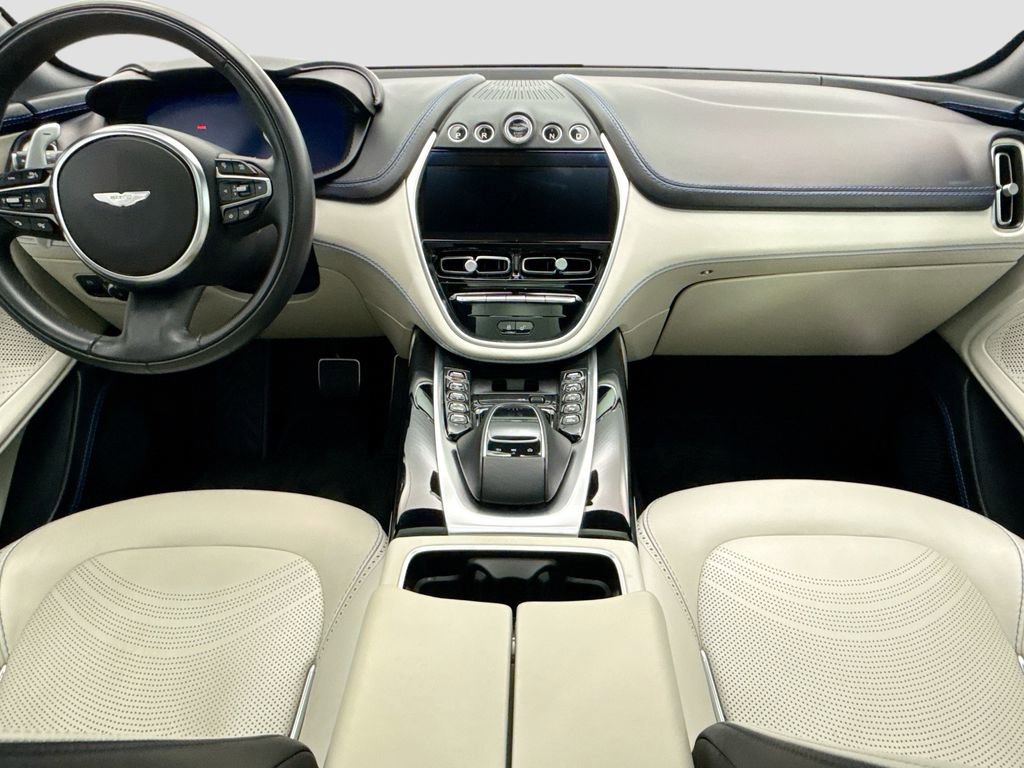 Used 2022 Aston Martin DBX image 13