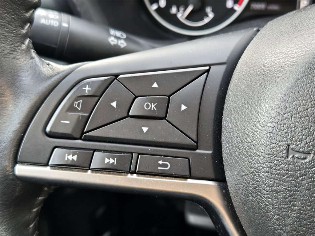 Used 2022 Nissan Sentra SV w/ Trunk Package image 26