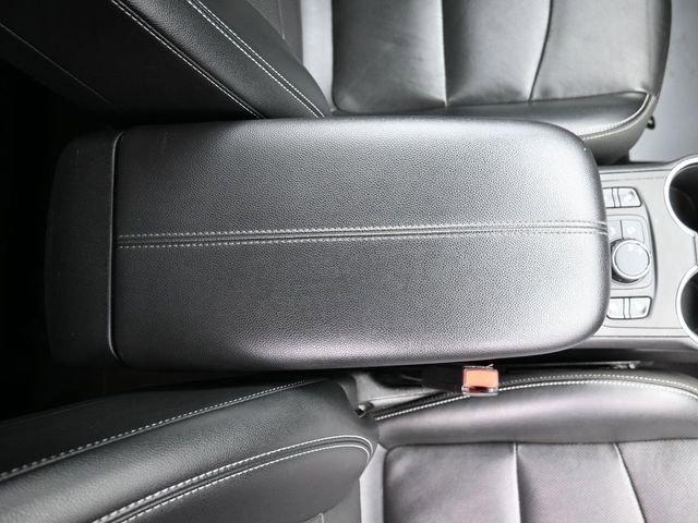 Used 2023 GMC Terrain SLT image 37