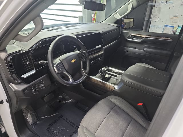 Used 2023 Chevrolet Silverado 1500 LT w/ Safety Package AWD/4WD image 19