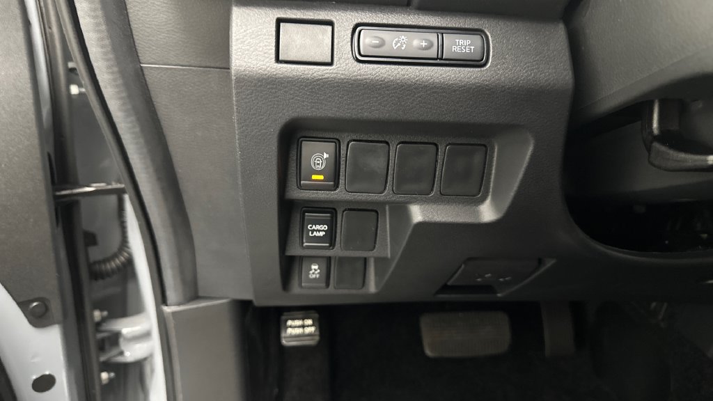 New 2026 Nissan Frontier SV w/ All-Weather Content Package AWD/4WD image 22