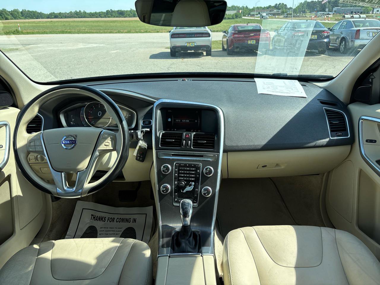 Used 2016 Volvo XC60 T5 Premier w/ Proximity Package image 12