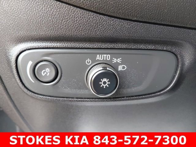 Used 2018 Chevrolet Equinox LS image 19