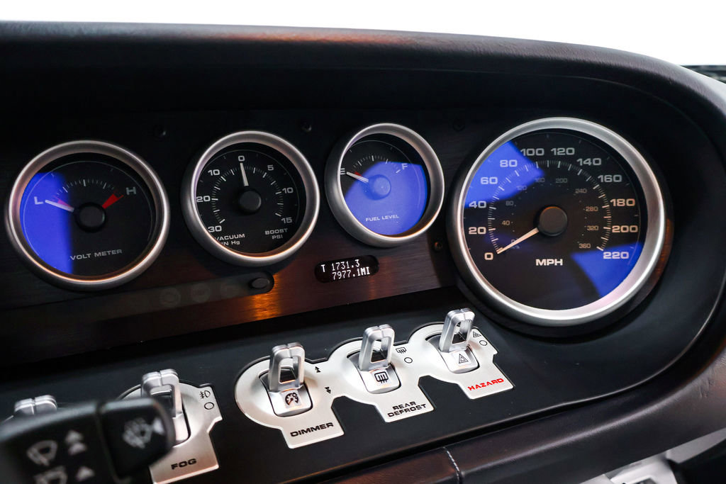 Used 2005 Ford GT RWD image 31
