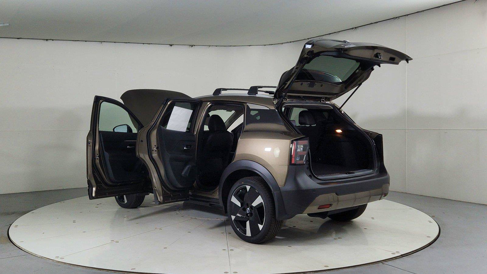 Used 2026 Nissan Kicks SR w/ Illumination Package AWD/4WD image 11