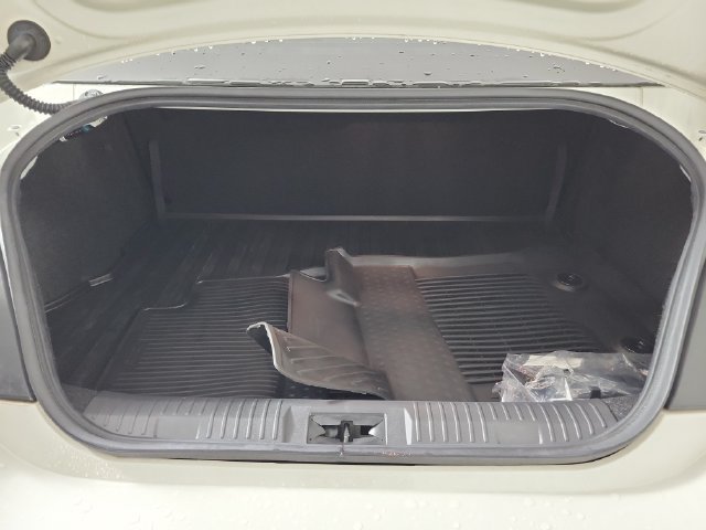 Used 2025 Toyota GR86 Premium RWD image 10