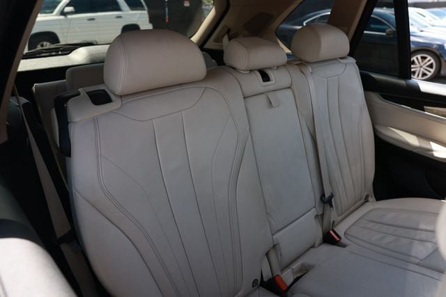 Used 2015 BMW X5 xDrive35d AWD/4WD image 17