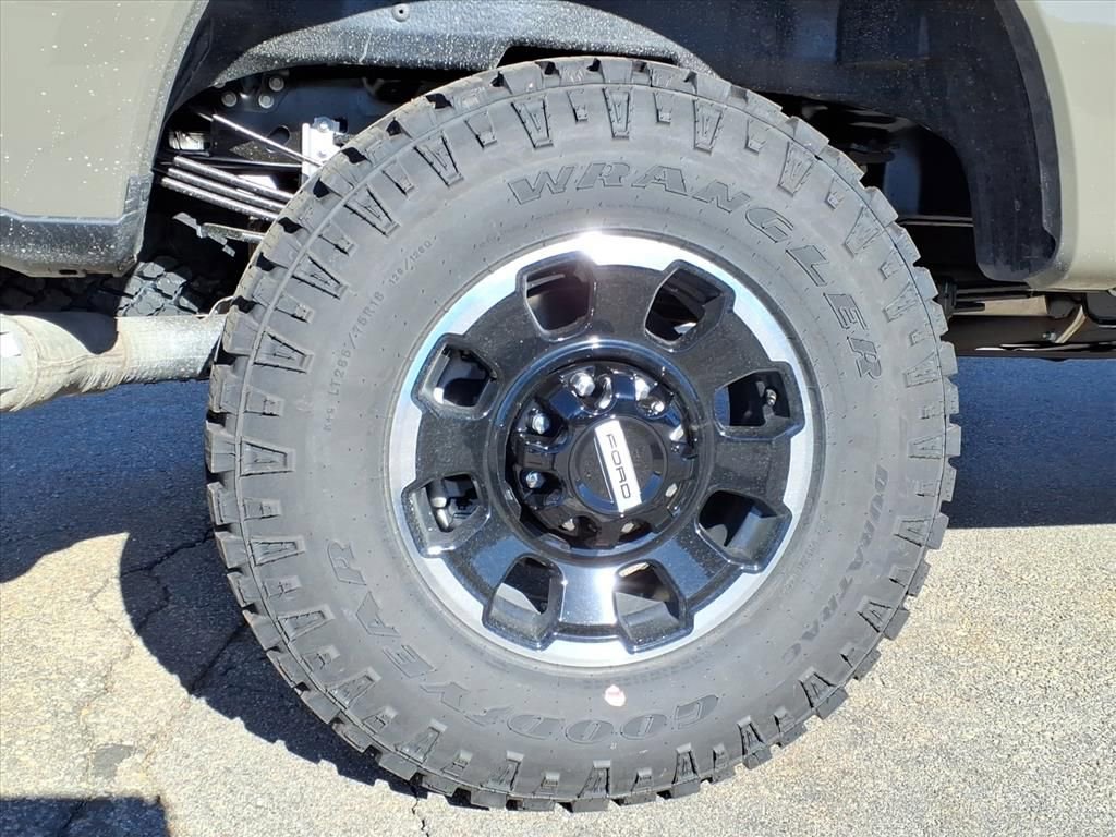 New 2026 Ford F350 King Ranch w/ Tremor Off-Road Package image 11