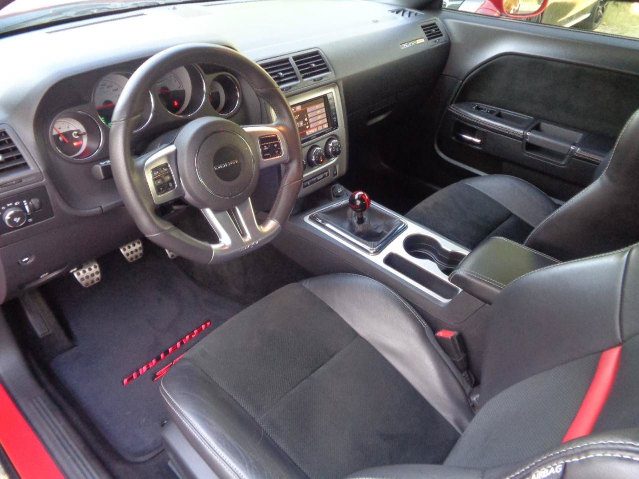 Used 2014 Dodge Challenger SRT8 RWD image 5